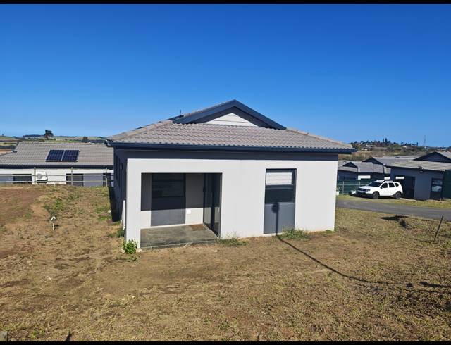 3 BEDROOM FREEHOLD FOR SALE IN SHAKASKRAAL